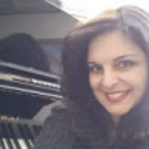 Meet your Posher, Elizabeth